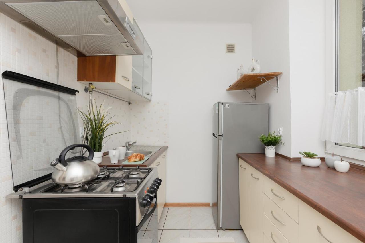 Warsaw Airport Studio Astronautow With Balcony By Renters Apartment ภายนอก รูปภาพ